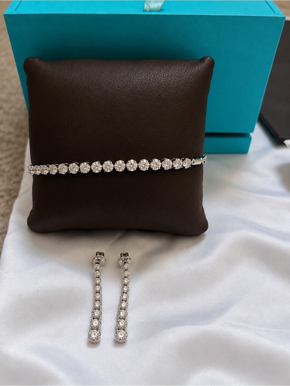 Maison Birks Diamond Tennis Bracelet & Drop Earrings Set – White Gold